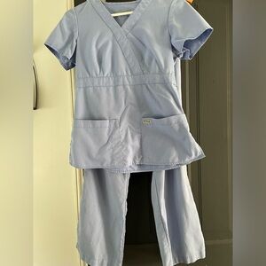 GREY’S ANATOMY SCRUB SET